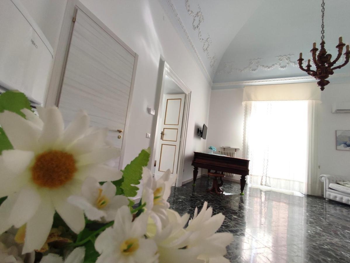 Dimora Della Marchesa - Al Duomo Appartement Manfredonia Buitenkant foto