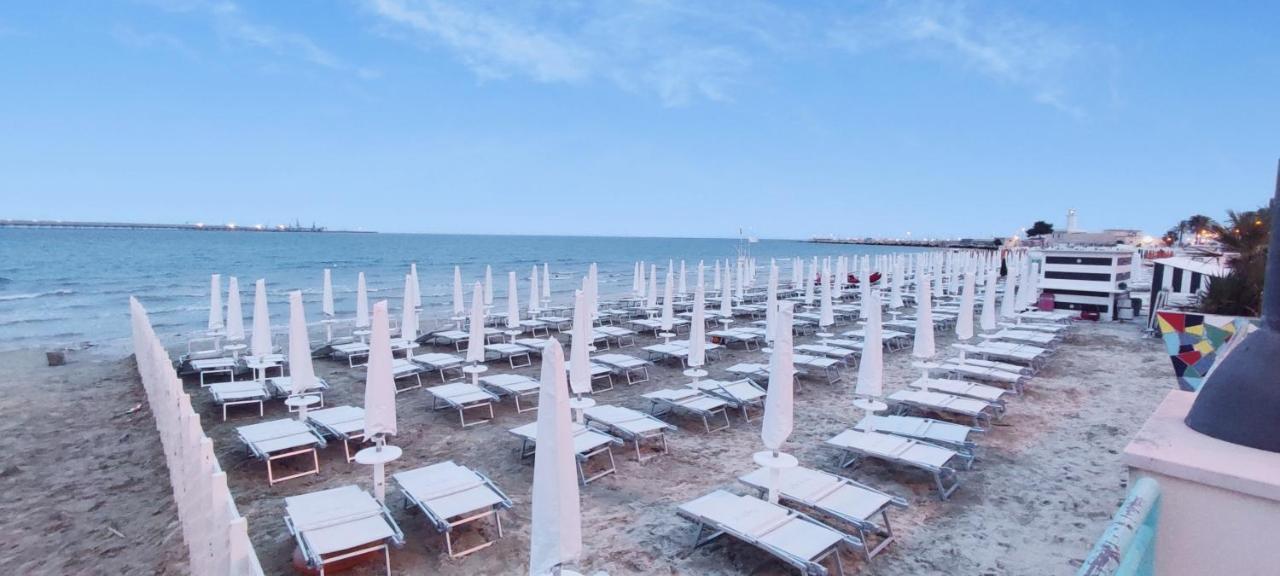 Dimora Della Marchesa - Al Duomo Appartement Manfredonia Buitenkant foto