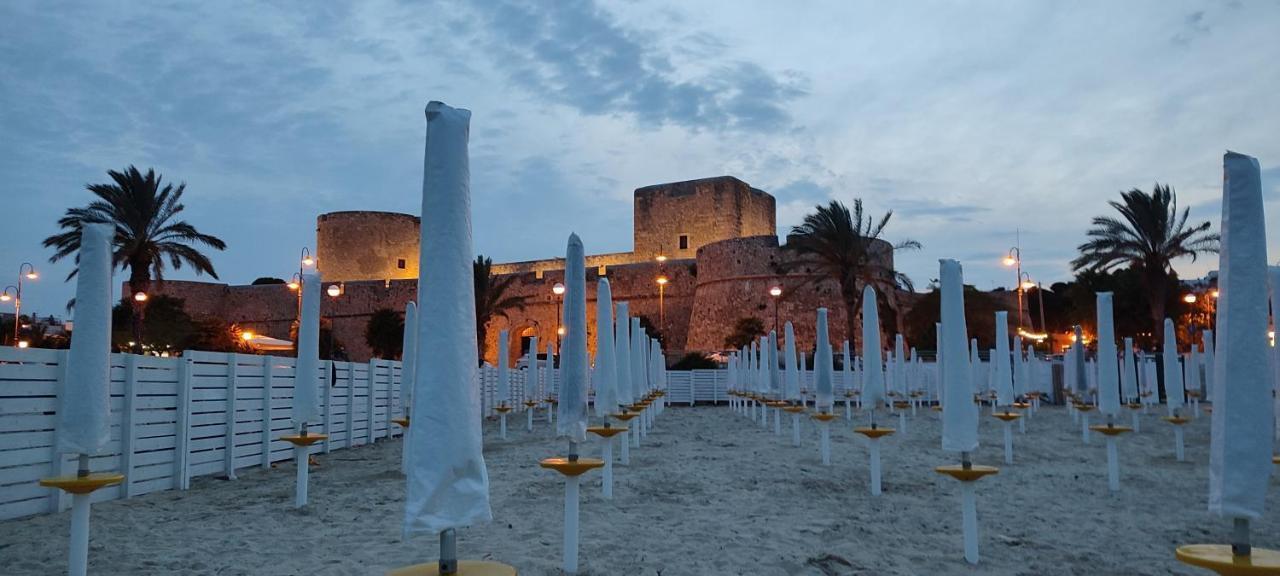 Dimora Della Marchesa - Al Duomo Appartement Manfredonia Buitenkant foto